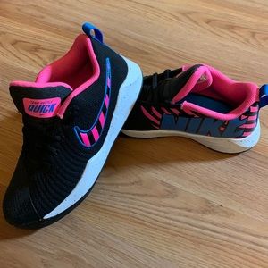 Blk/Pink/Blue Nike